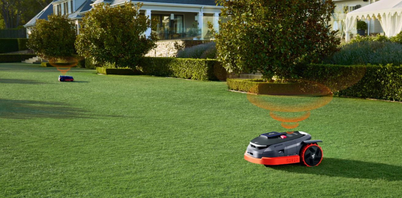 GNSS-антенна и стабильное RTK-позиционирование Segway Navimow X315A